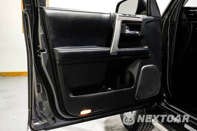 2020 Toyota 4Runner SR5 - zdjęcie 40 z 50 - miniatura