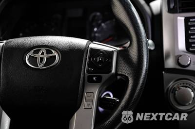 2020 Toyota 4Runner SR5 - zdjęcie 18 z 50 - miniatura
