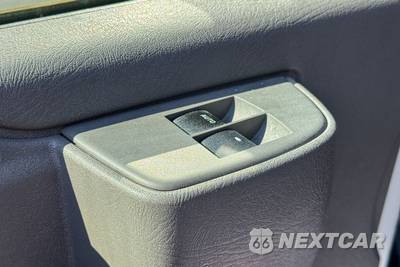 2018 Chevrolet Express 2500 Passenger Van LS 1LS 135.0" WB - zdjęcie 18 z 77 - miniatura