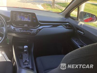 2018 Toyota C-HR XLE - zdjęcie 14 z 21 - miniatura