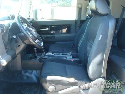 2008 Toyota FJ Cruiser w/Rear Doors - zdjęcie 4 z 94 - miniatura