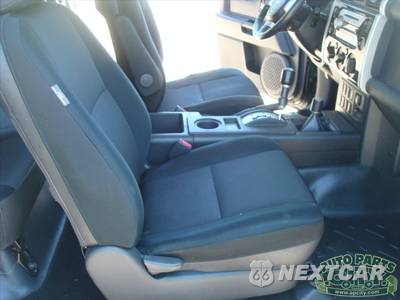 2008 Toyota FJ Cruiser w/Rear Doors - zdjęcie 70 z 94 - miniatura