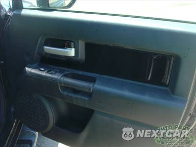 2008 Toyota FJ Cruiser w/Rear Doors - zdjęcie 72 z 94 - miniatura