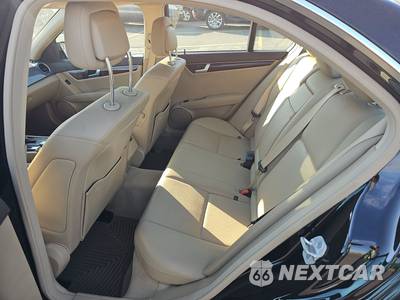 2014 Mercedes-Benz C 300 4MATIC Sedan - zdjęcie 13 z 30 - miniatura