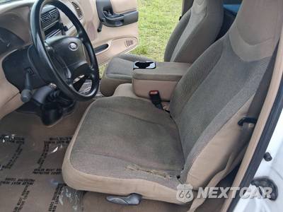 2002 Ford Ranger XLT Regular Cab Medium Bed - zdjęcie 19 z 31 - miniatura