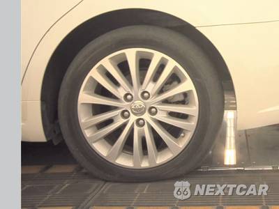 2014 Toyota Avalon Hybrid Limited - zdjęcie 12 z 43 - miniatura