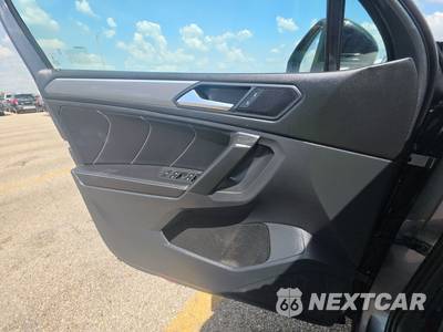 2023 Volkswagen Tiguan SE R-Line Black - zdjęcie 9 z 30 - miniatura