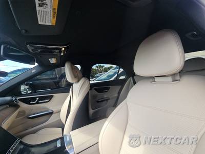 2023 Mercedes-Benz C 300 Sedan - zdjęcie 17 z 32 - miniatura