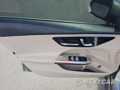 2023 Mercedes-Benz C 300 Sedan - zdjęcie 9 z 32 - miniatura