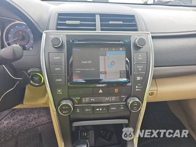 2016 Toyota Camry XLE - zdjęcie 11 z 24 - miniatura