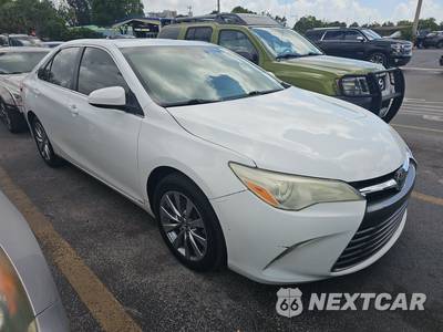 2016 Toyota Camry XLE - zdjęcie 3 z 24 - miniatura
