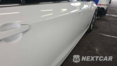 2016 Toyota Camry XLE - zdjęcie 19 z 24 - miniatura