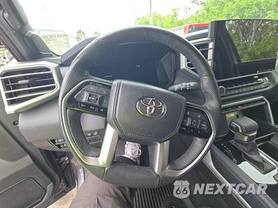 2024 Toyota Sequoia Platinum - zdjęcie 10 z 23 - miniatura