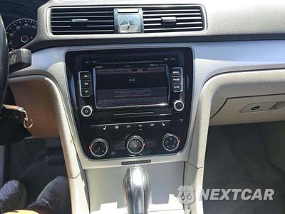 2013 Volkswagen Passat TDI SE w/Sunroof - zdjęcie 8 z 11 - miniatura