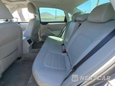 2013 Volkswagen Passat TDI SE w/Sunroof - zdjęcie 10 z 11 - miniatura