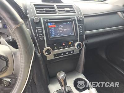 2014 Toyota Camry SE - zdjęcie 11 z 30 - miniatura
