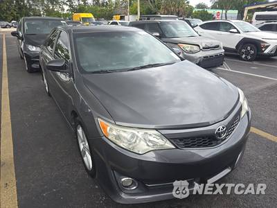2014 Toyota Camry SE - zdjęcie 3 z 30 - miniatura