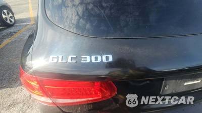 2017 Mercedes-Benz GLC 300 4MATIC - zdjęcie 25 z 29 - miniatura