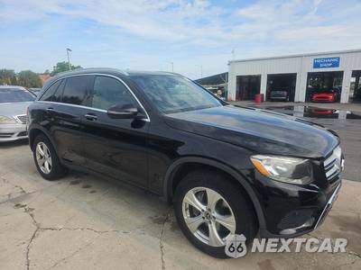 2017 Mercedes-Benz GLC 300 4MATIC - zdjęcie 3 z 29 - miniatura