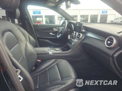2017 Mercedes-Benz GLC 300 4MATIC - zdjęcie 8 z 29 - miniatura