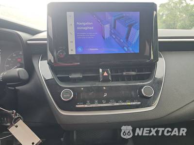 2023 Toyota Corolla Hybrid LE Sedan - zdjęcie 11 z 19 - miniatura