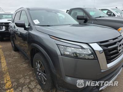 2024 Nissan Pathfinder SV - zdjęcie 3 z 33 - miniatura