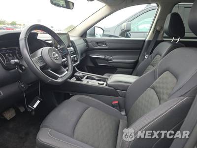 2024 Nissan Pathfinder SV - zdjęcie 7 z 33 - miniatura