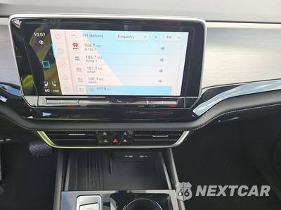 2025 Volkswagen Atlas Cross Sport 2.0T SE w/Technology - zdjęcie 11 z 24 - miniatura