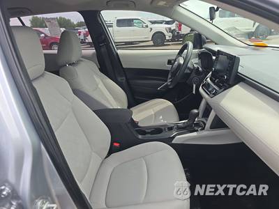 2022 Toyota Corolla Cross L - zdjęcie 8 z 39 - miniatura