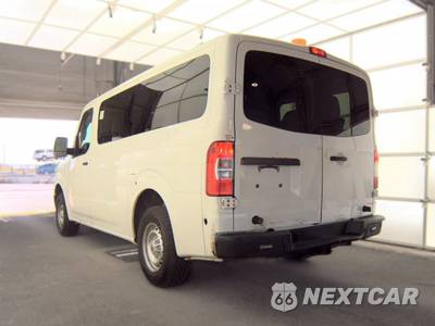 2015 Nissan NV3500 HD Passenger S 146.1" WB - zdjęcie 6 z 36 - miniatura