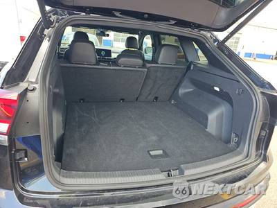 2025 Volkswagen Atlas Cross Sport 2.0T SE w/Technology - zdjęcie 16 z 31 - miniatura
