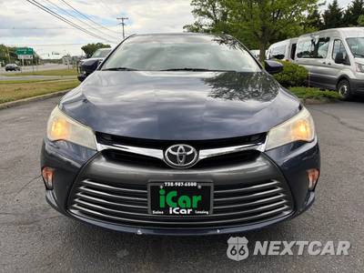 2017 Toyota Camry LE - zdjęcie 4 z 49 - miniatura