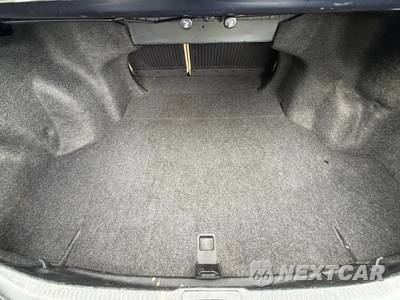 2017 Toyota Camry LE - zdjęcie 37 z 49 - miniatura