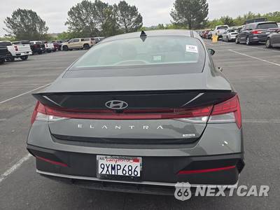 2025 Hyundai Elantra Hybrid SEL Sport - zdjęcie 5 z 28 - miniatura