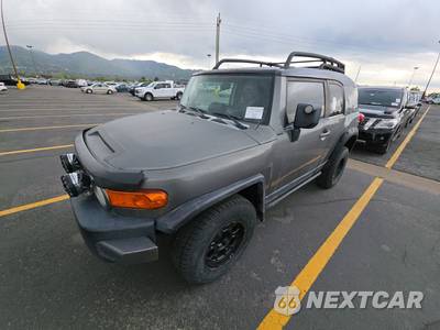 2007 Toyota FJ Cruiser w/Rear Doors