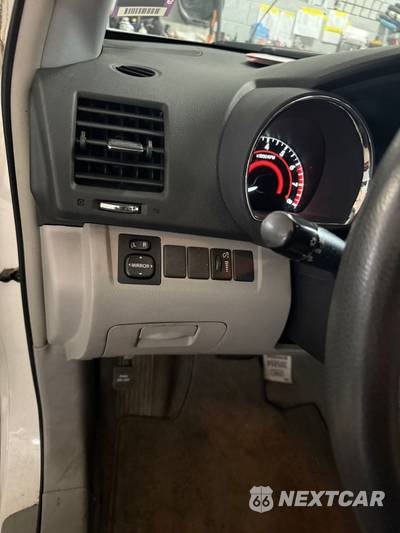 2010 Toyota Highlander - zdjęcie 14 z 50 - miniatura
