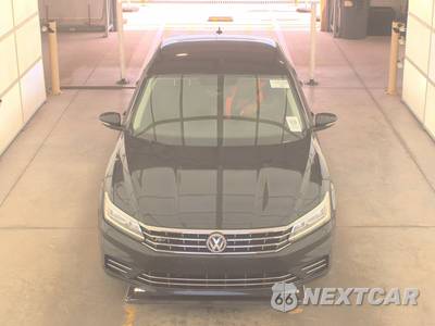 2018 Volkswagen Passat 2.0T R-Line - zdjęcie 2 z 18 - miniatura