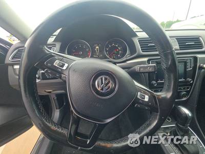 2018 Volkswagen Passat 2.0T R-Line - zdjęcie 10 z 18 - miniatura