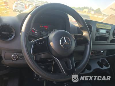2019 Mercedes-Benz Sprinter 2500 Cargo Van Standard Roof 144.0" WB - zdjęcie 10 z 39 - miniatura