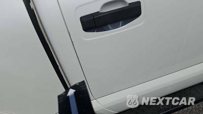 2017 Nissan TITAN PRO-4X Crew Cab Short Bed - zdjęcie 34 z 52 - miniatura