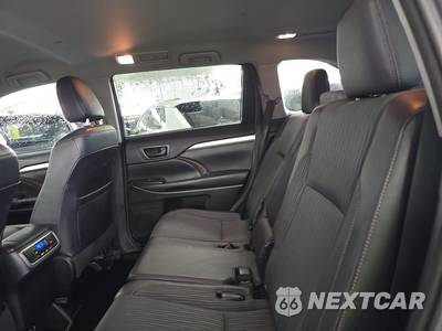2016 Toyota Highlander LE Plus - zdjęcie 13 z 26 - miniatura