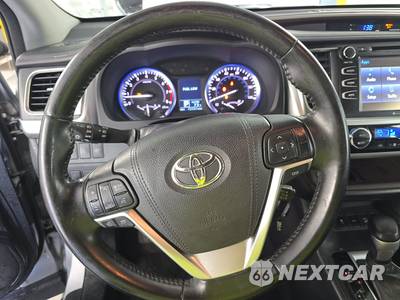 2016 Toyota Highlander LE Plus - zdjęcie 10 z 26 - miniatura