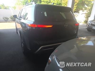 2023 Nissan Pathfinder SL - zdjęcie 8 z 21 - miniatura