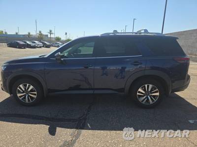 2023 Nissan Pathfinder SL - zdjęcie 8 z 26 - miniatura