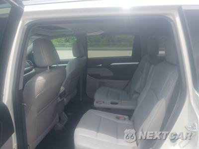 2017 Toyota Highlander XLE - zdjęcie 13 z 19 - miniatura