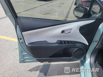 2017 Toyota Prius Two Eco - zdjęcie 9 z 25 - miniatura