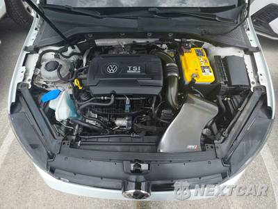 2018 Volkswagen Golf R Hatchback w/DCC & Navigation - zdjęcie 15 z 18 - miniatura