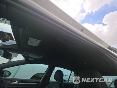 2018 Volkswagen Golf R Hatchback w/DCC & Navigation - zdjęcie 18 z 18 - miniatura