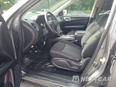 2020 Nissan Pathfinder S - zdjęcie 7 z 18 - miniatura