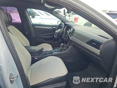 2019 Volkswagen Jetta R-Line - zdjęcie 8 z 24 - miniatura